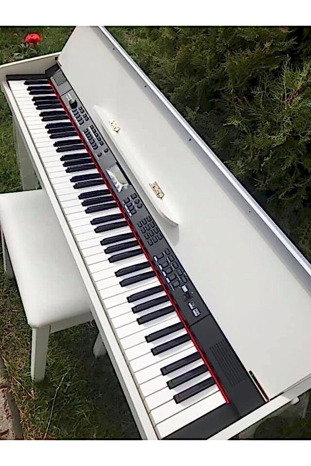 Nemesis NEM-969 Dijital Piyano 88 Tuş Beyaz